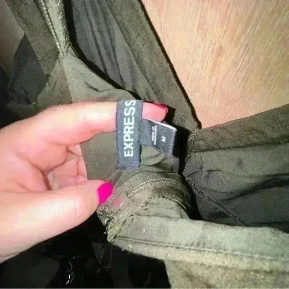 Olive green tiered maxi dress with tie straps size medium - Picture 4 of 5